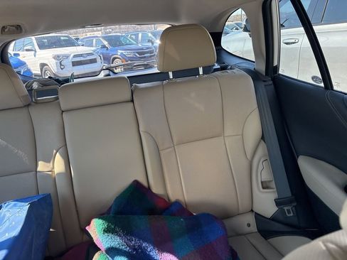 Used 2020 Subaru Outback Limited image 10