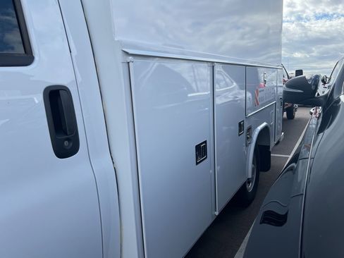 New 2025 GMC Savana 3500 w/ Power Convenience Package image 2