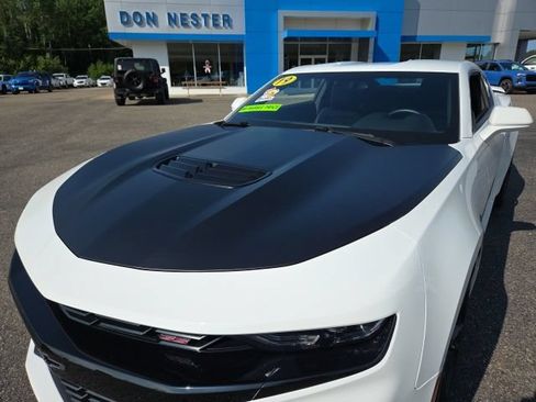 Used 2019 Chevrolet Camaro SS RWD image 28