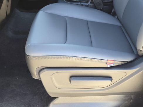 New 2026 RAM 1500 Tradesman AWD/4WD image 19