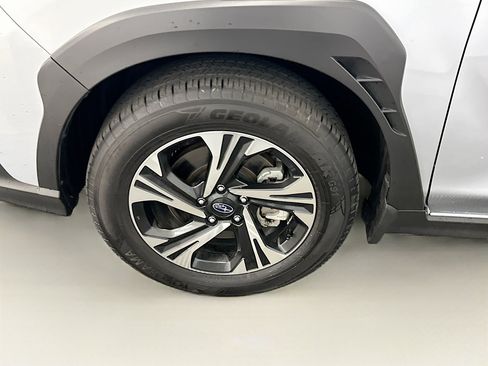 Used 2024 Subaru Crosstrek 2.0i Premium w/ Crosstrek Mirror Package image 11