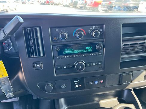 Used 2023 GMC Savana 2500 w/ Driver Convenience Package image 30