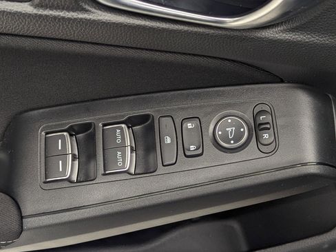 Certified 2025 Honda Civic Sport image 17