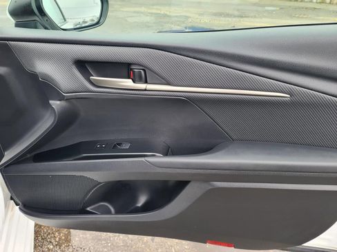 Used 2025 Toyota Camry LE image 21