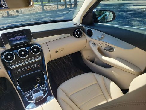 Used 2016 Mercedes-Benz C 300 Sedan image 17