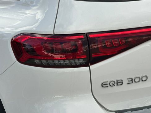 Used 2023 Mercedes-Benz EQB 300 300 w/ Exclusive Package image 14
