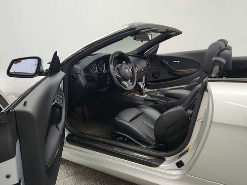 Used 2010 BMW 650i Convertible RWD image 13