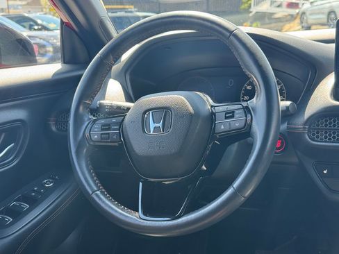Used 2024 Honda HR-V Sport image 17
