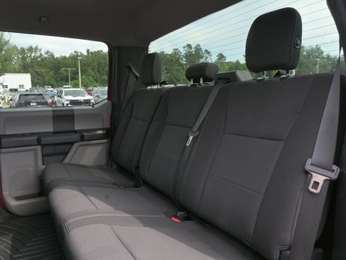 Used 2017 Ford F150 XL w/ Equipment Group 101A Mid AWD/4WD image 10
