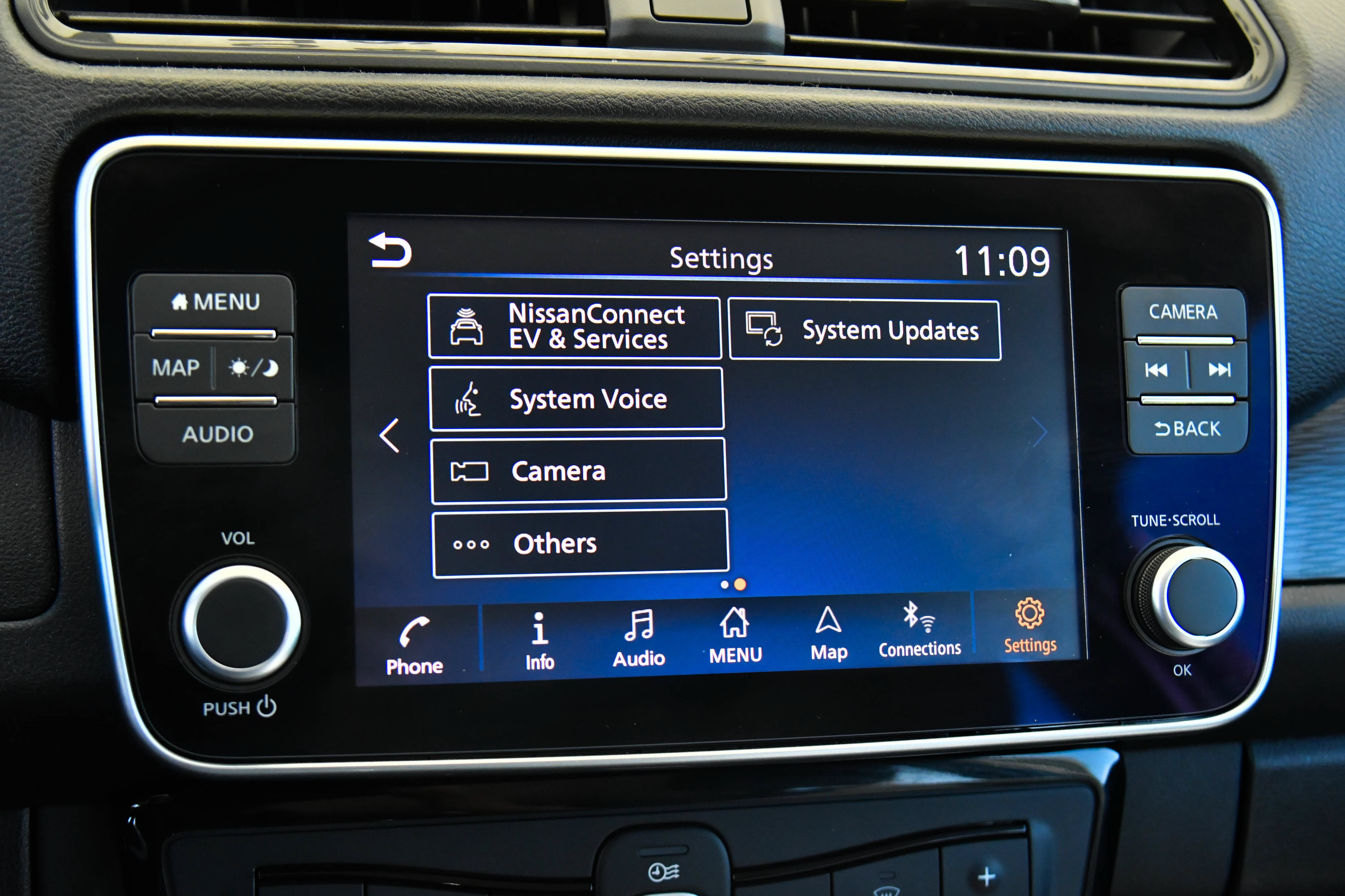 Used 2025 Nissan Leaf SV Plus FWD image 25
