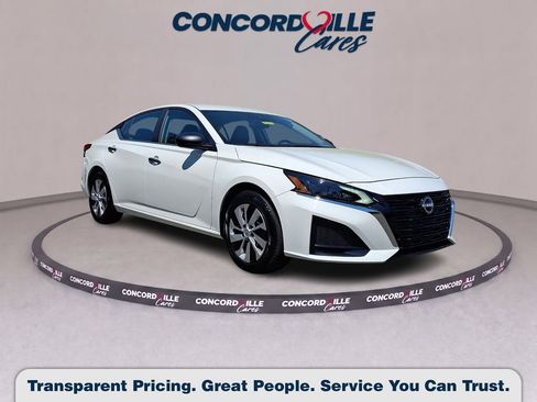 Certified 2025 Nissan Altima 2.5 S FWD image 1
