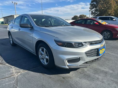 Used 2016 Chevrolet Malibu LS image 3