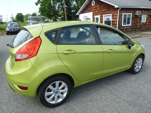 Used 2012 Ford Fiesta SE FWD image 7