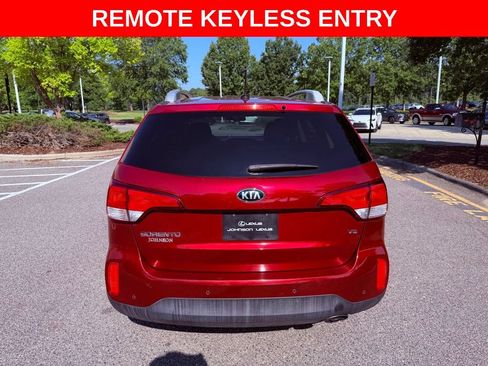 Used 2015 Kia Sorento LX FWD image 6