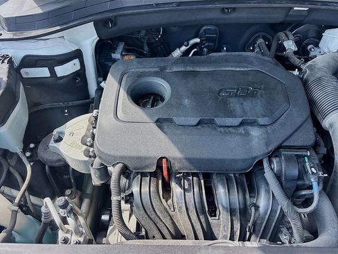 Used 2019 Hyundai Santa Fe SEL image 29