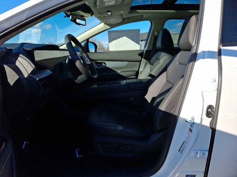 New 2025 Nissan Murano SL image 10