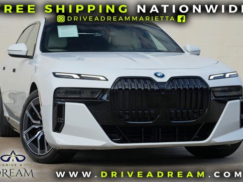 Used 2023 BMW i7 xDrive60 AWD/4WD image 2