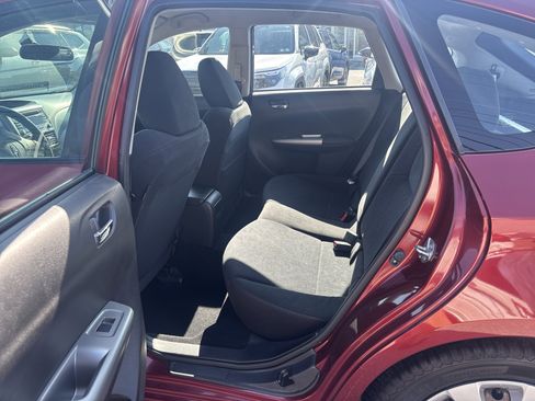 Used 2010 Subaru Impreza 2.5i image 11