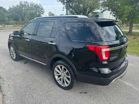 Used 2017 Ford Explorer Limited AWD/4WD image 8