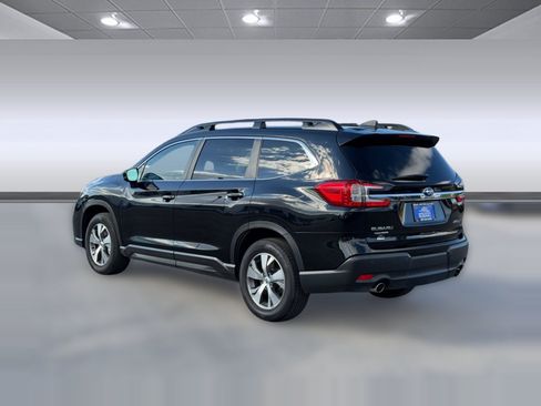 Used 2025 Subaru Ascent Premium AWD/4WD image 3