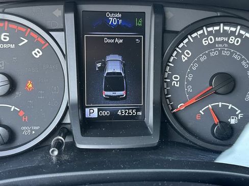 Used 2023 Toyota Tacoma SR w/ SR Convenience Package RWD image 20