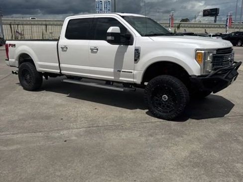 Used 2017 Ford F250 Lariat w/ Chrome Package AWD/4WD image 1