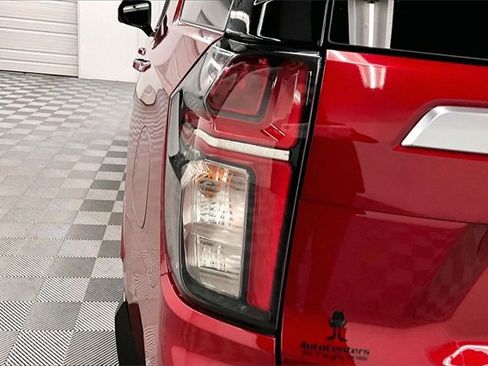 Used 2021 Chevrolet Tahoe High Country w/ Premium Package image 33