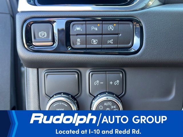 Used 2026 GMC Yukon Elevation RWD image 14