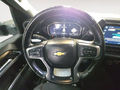 Used 2024 Chevrolet Silverado 2500 LT AWD/4WD image 11