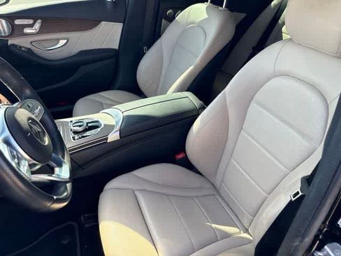 Used 2021 Mercedes-Benz C 300 4MATIC Sedan image 11