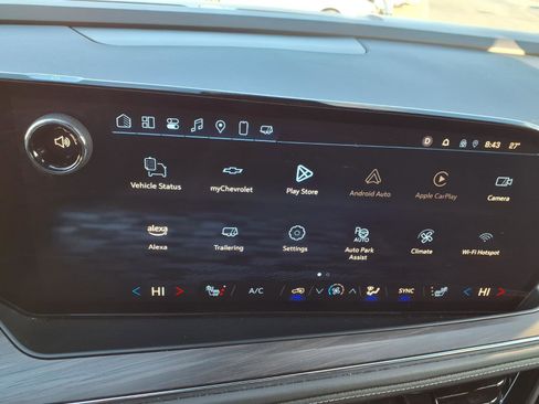 Used 2025 Chevrolet Tahoe Z71 image 4