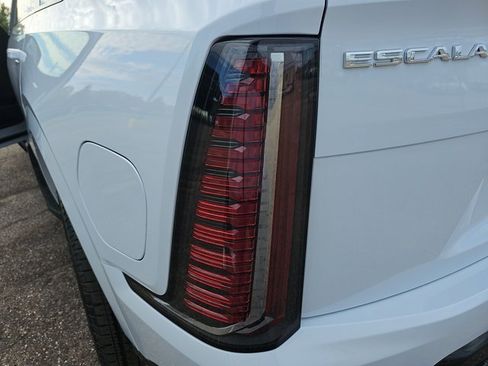 New 2026 Cadillac Escalade IQ Sport 1 w/ LPO, Floor Liner Package image 40