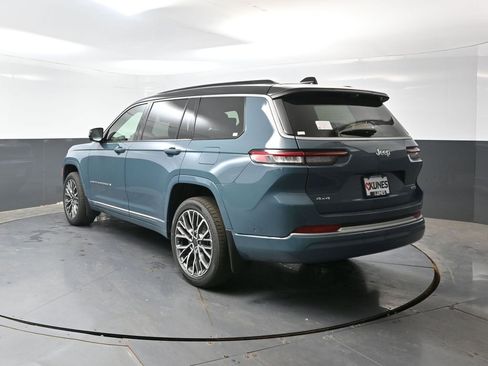 New 2026 Jeep Grand Cherokee L Summit w/ MOPAR Finishing Package AWD/4WD image 7