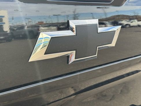 Used 2024 Chevrolet Silverado 3500 High Country w/ High Country Premium Package image 17