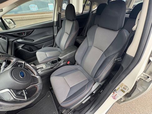 Used 2018 Subaru Crosstrek 2.0i Premium w/ Popular Package #2 AWD/4WD image 12