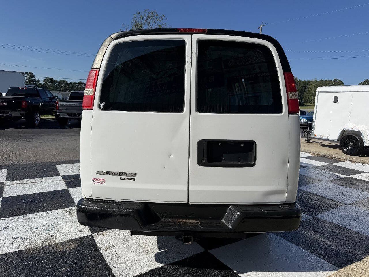 Used 2015 Chevrolet Express 2500 RWD image 7