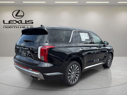 Used 2025 Hyundai Palisade Calligraphy AWD/4WD image 6
