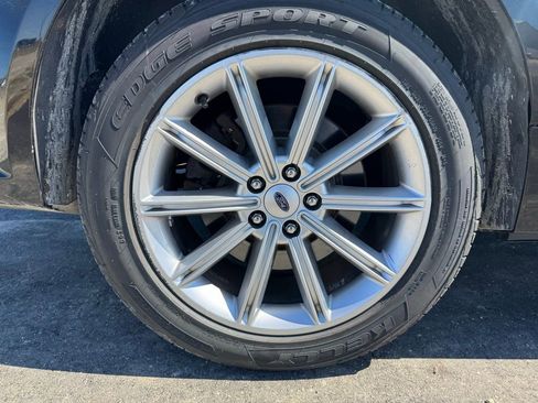Used 2018 Ford Flex Limited AWD/4WD image 38