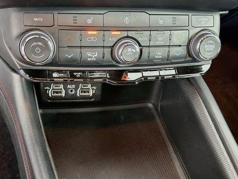 Used 2023 Dodge Durango GT AWD/4WD image 22
