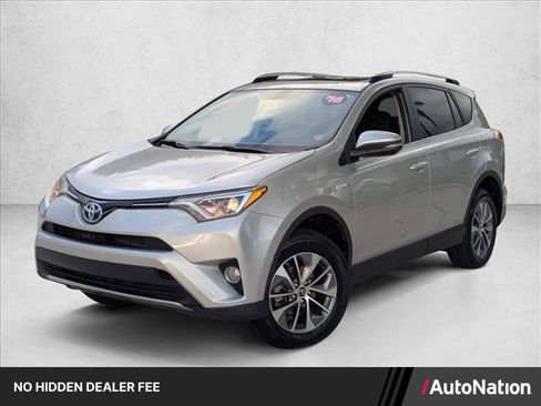 Used 2016 Toyota RAV4 XLE AWD/4WD image 1