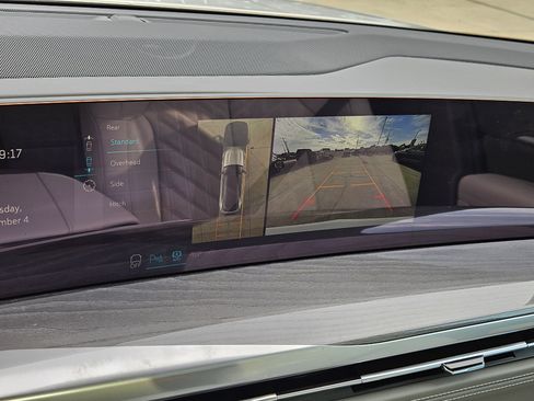 New 2025 Cadillac Lyriq Sport RWD image 28
