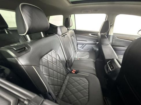 New 2026 Volkswagen Atlas SEL Premium R-Line image 15