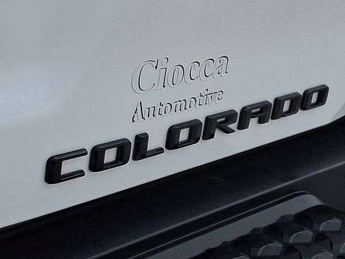 Used 2024 Chevrolet Colorado Trail Boss w/ LPO, Dark Essentials Package AWD/4WD image 31
