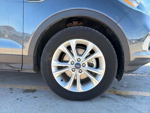 Used 2018 Ford Escape SE image 27