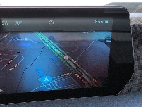 New 2025 Ford Expedition Active image 32