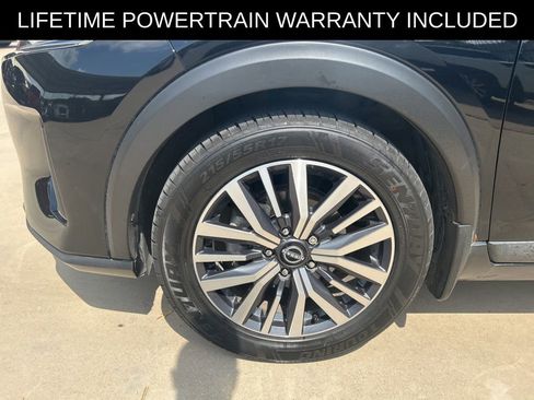 Used 2023 Nissan Kicks SV FWD image 4