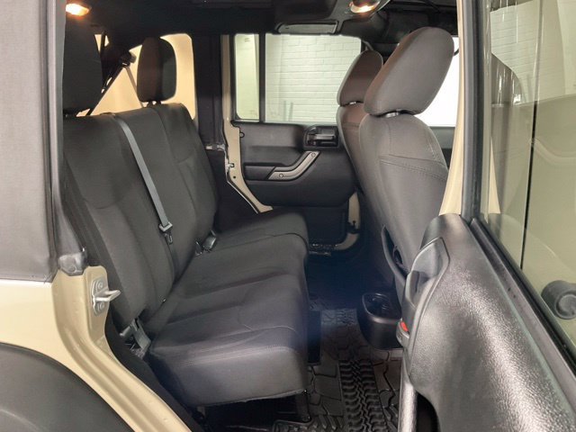 Used 2018 Jeep Wrangler Unlimited Sport S AWD/4WD image 14