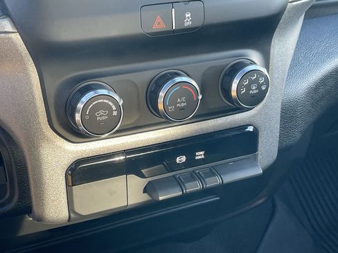 Used 2024 RAM 3500 Tradesman w/ Chrome Appearance Group image 18