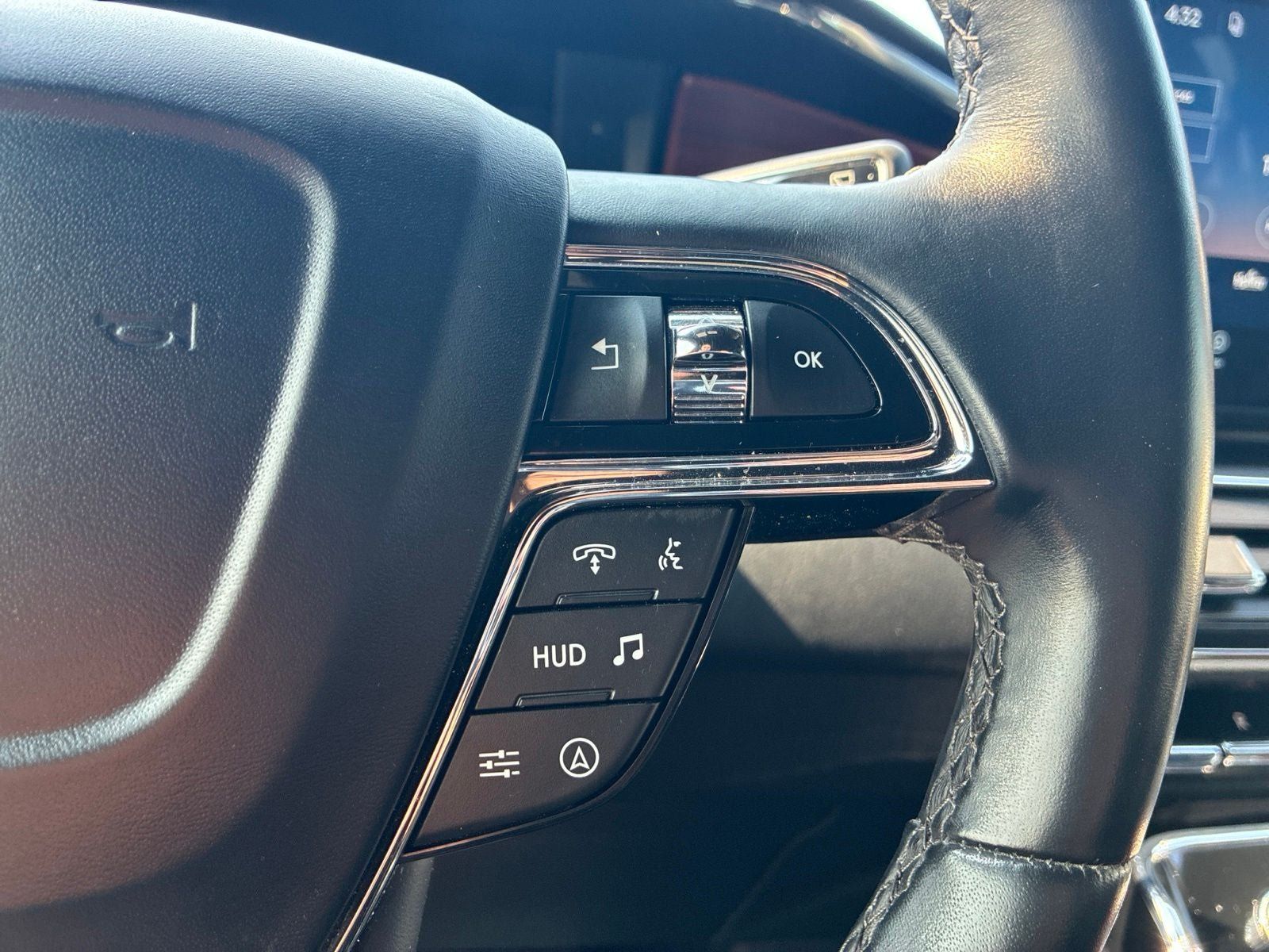 Used 2024 Lincoln Navigator Reserve AWD/4WD image 31