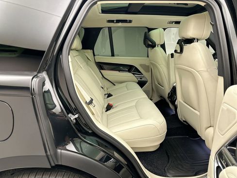 New 2026 Land Rover Range Rover SE image 7